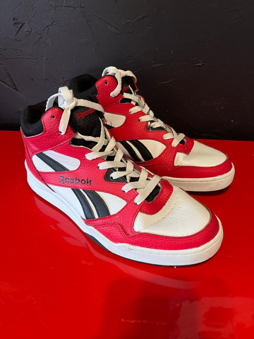 Vintage Reebok High-Top Sneakers SZ 9.5