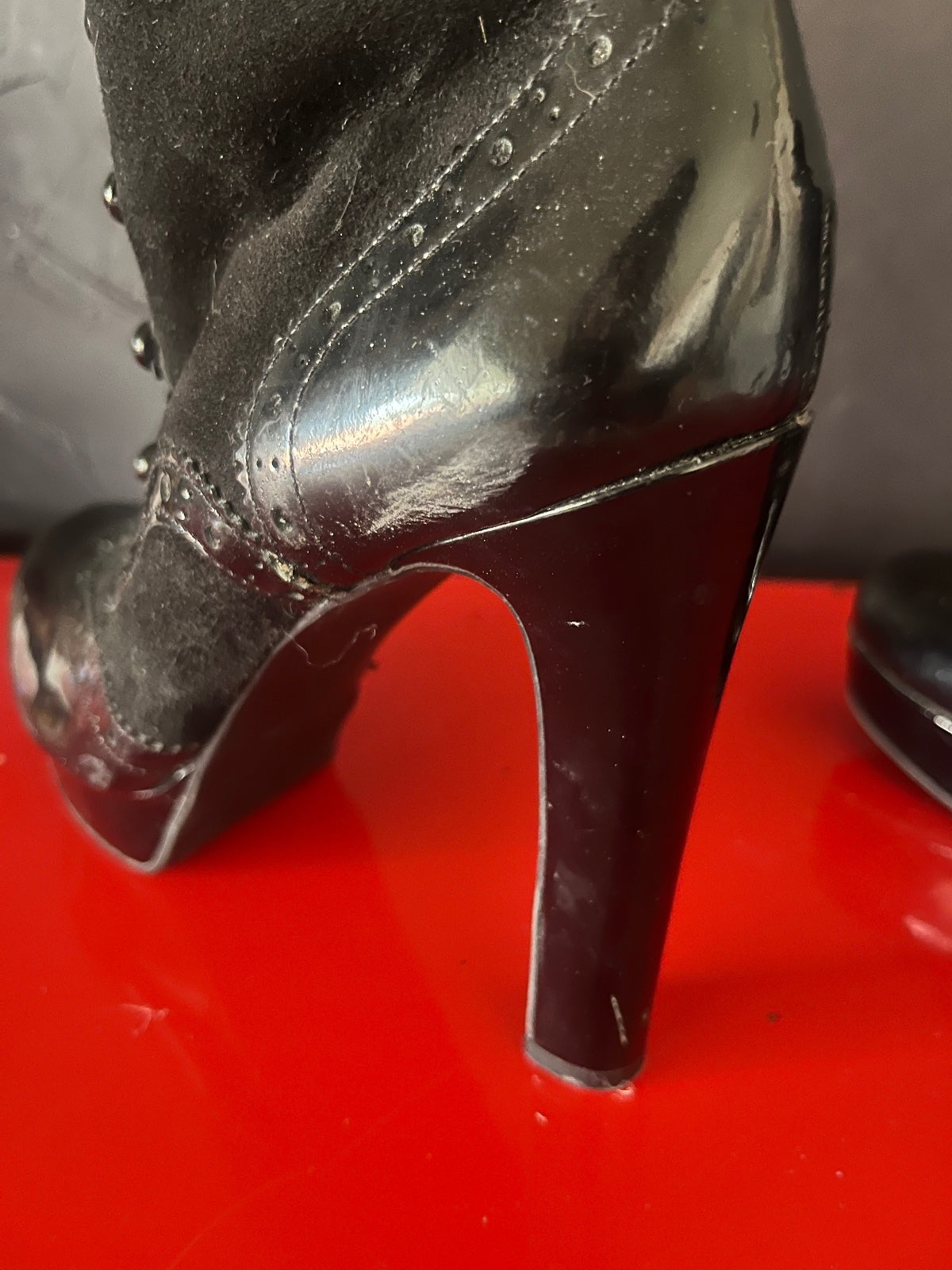 Stylish Ankle Boots by Gianni Bini Size 8M
